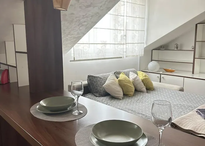 Triangle City Apartment 1